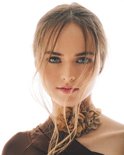 7 Potret Terbaru Kristina Pimenova yang Dulu Dijuluki Anak Kecil Tercantik di Dunia, Kini Sudah Dewasa