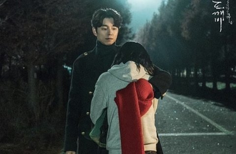 Salah satu drama romantis fantasi mistis adalah Goblin. Drama ini sudah pasti masuk setlist tontonan sejuta umat. Alur yang tertata dan juga jalan cerita yang mengharukan adalah beberapa dari banyaknya alasan mengapa drama ini menjadi salah satu yang terbaik.
