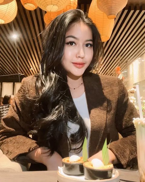 Eriska Nakesya umumkan pisah dari Young Lex. (sumber: Instagram/eriskanakesya)