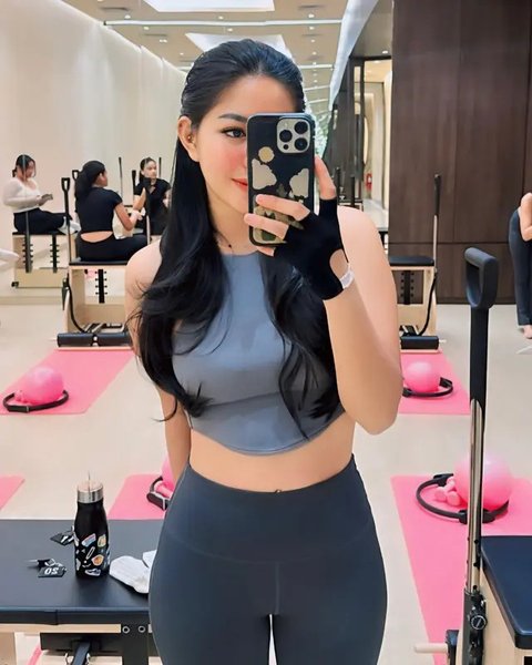 Eriska Nakesya umumkan pisah dari Young Lex. (sumber: Instagram/eriskanakesya)