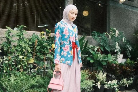 Ilustrasi Kebaya Kutubaru