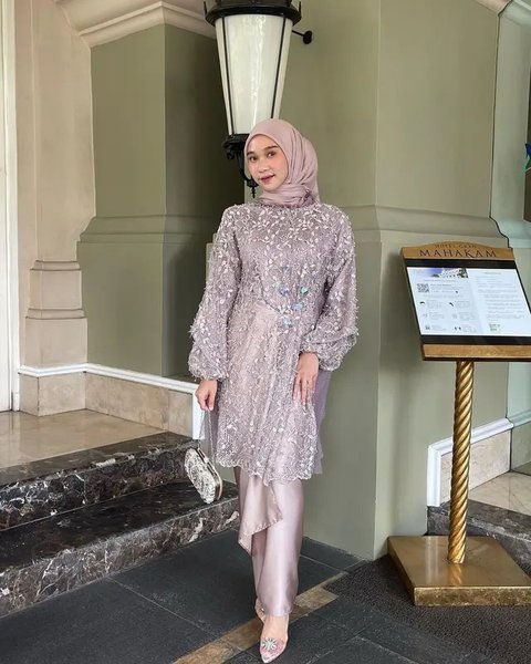 Ilustrasi Kebaya Kutubaru