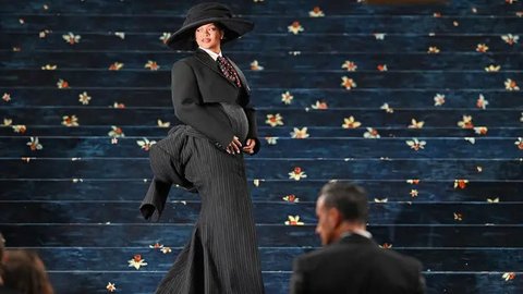 Rihanna di Met Gala 2025. (Evan Agostini/Invision/AP)