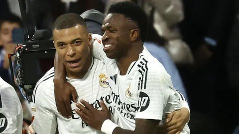 Penyerang Real Madrid, Kylian Mbappe, dalam pertandingan La Liga melawan Villarreal di El Madrigal, Minggu dini hari WIB (16-3-2025). (Bola.com/X realmadriden)