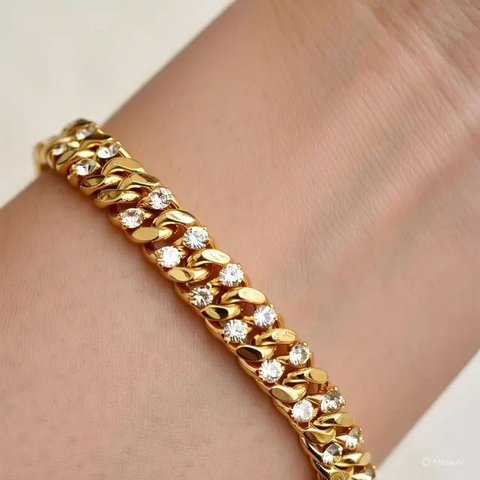 Model Gelang Emas Rantai dengan Batu Permata