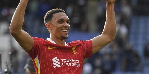 Malam Tidak Menyenangkan Trent Alexander-Arnold: Dicemooh Suporter Liverpool di Anfield