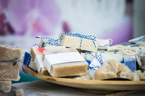 Ilustrasi parfum untuk olahraga atau gym | unsplash.com