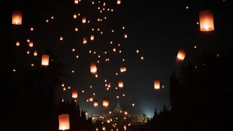 FOTO: Cantiknya Ribuan Lampion Terangi Candi Borobudur saat Puncak Perayaan Waisak 2025