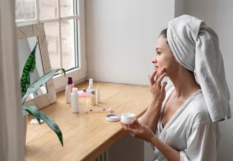 Ilustrasi produk skincare. (c) AntonMatyukha/Depositphotos.com