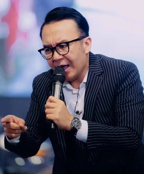 Inspirasi Model Jas Ala Ari Lasso
