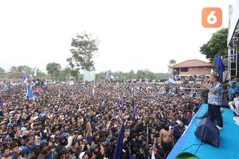 BRI Liga 1 - Ilustrasi Persib Bandung Juara BRI Liga 1 Musim 2024-2025 (Bola.com/Adreanus Titus)