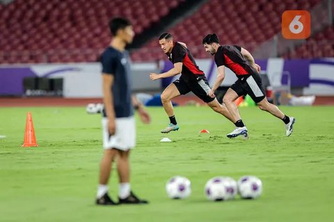 Aksi bek Timnas Indonesia, Sandy Walsh di Yokohama F. Marinos di musim 2024/2025. (Instagram/sandywalsh)