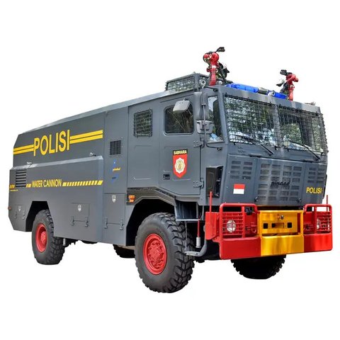 PT Pindad memperkenalkan MV3 Garuda Limousine, kendaraan khusus antipeluru khusus untuk Presiden Prabowo (dok: Pindad)