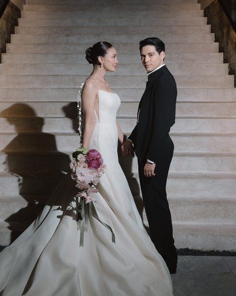 Tak Hanya Sang Pengantin, Ternyata 4 Seleb Cantik Ini Juga Pacari Berondong - Bawa Kekasih ke Nikahan Luna Maya