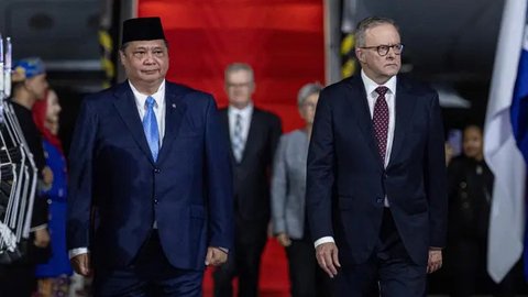 FOTO: Momen PM Australia Anthony Albanese Tiba di Jakarta Disambut Dua Menteri Prabowo