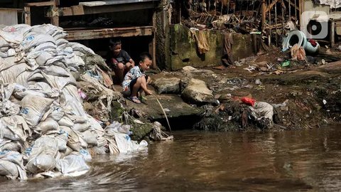 Proyek yang sudah ada sejak era Gubernur Joko Widodo tersebut, hingga kini perkembangannya masih terhambat. (Liputan6.com/Angga Yuniar)