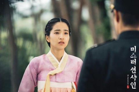 Artis Cantik Ini Cuma Main 4 Drama, Tapi Semuanya Menang Penghargaan