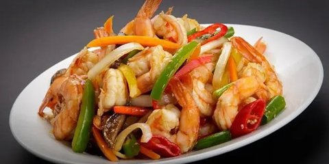 Ilustrasi udang asam manis/copyright freepik.com/Jcomp