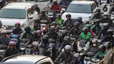 FOTO: Emisi Kendaraan Bermotor Jadi Penyumbang Terbesar Polusi Udara di Jakarta