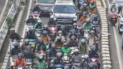 FOTO: Emisi Kendaraan Bermotor Jadi Penyumbang Terbesar Polusi Udara di Jakarta