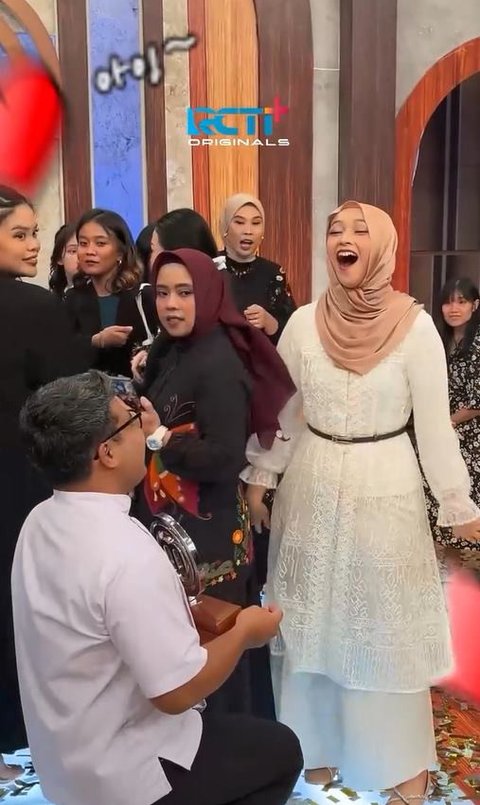 Chef Renatta Syok Lihat Pemenang Master Chef Indonesia Season 12 Langsung Melamar Sang Kekasih di Studio, Romantis Bikin Baper
