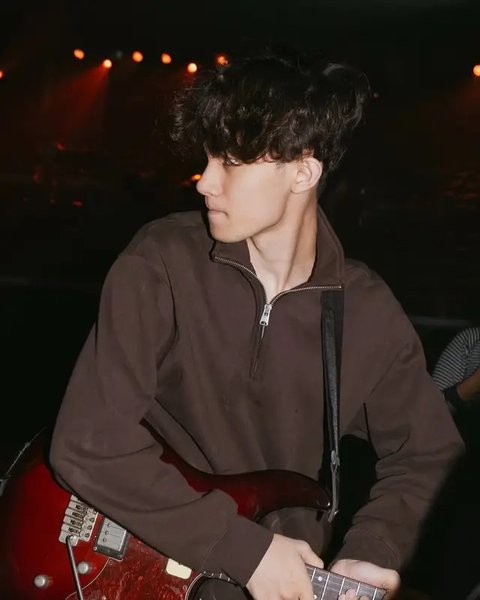 Rizky Langit Ramadhan, putra dari penyanyi Rossa dan drummer band Padi, Yoyo (Foto: Instagram @skylerzdeth)