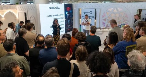 Ada 5 film Indonesia yang akan tayang di Lebaran 2025. Salah satunya, Pabrik Gula karya sineas Awi Suryadi yang hadir dalam versi 17 dan 21 tahun ke atas. (Foto: Dok. Instagram @manojpunjabim