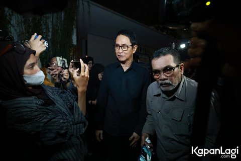 10 Potret Artis hingga Tokoh Publik Hadir di Rumah Duka Ibrahim Sjarief Assegaf Suami Najwa Shihab: Ada JK, Anies Baswedan sampai Ahok