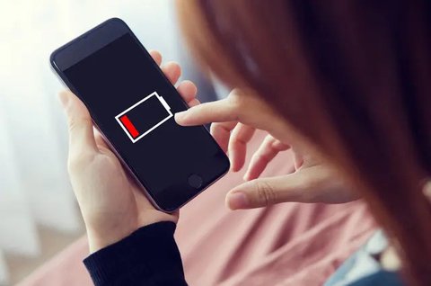 Smartphone battery option (Unsplash.com)