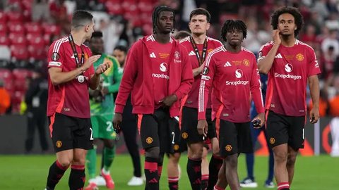 Di liga domestik, Setan Merah tampil inkonsisten sepanjang musim 2024/2025. (CESAR MANSO/AFP)