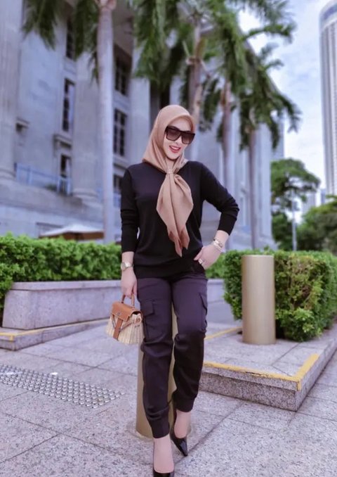 Pilihan Model Tas Putih ala Syahrini (Foto: Instagram @princessyahrini)
