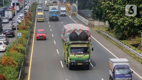 Menurut AHY keberadaan truk ODOL sudah sangat meresahkan. (Liputan6.com/Angga Yuniar)