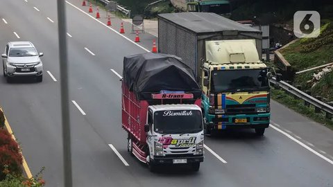 Menurut AHY keberadaan truk ODOL sudah sangat meresahkan. (Liputan6.com/Angga Yuniar)