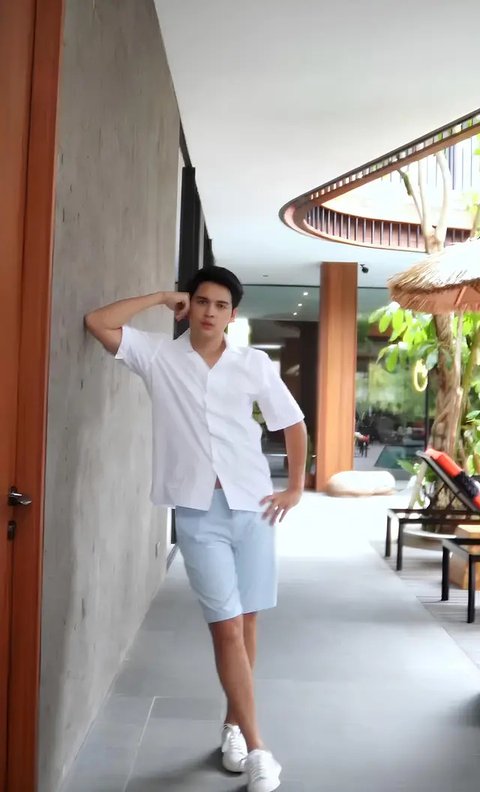 Outfit Celana Pendek Ala Maxime Bouttier (Sumber; IG/@bouttier_maxime)