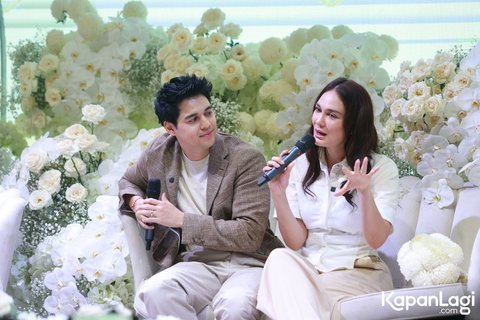 Pernikahan Luna & Maxime Penuh Unsur Personal: Lukisan Ayah Luna Hingga Wajah Ibu Maxime di Kain Melukat