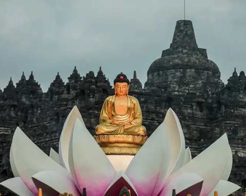 Tips Beli Tiket Candi Borobudur yang Bakal Dibanjiri Pengunjung di Lebaran 2025, Salah Satunya Pilih Jam Kunjungan yang Tepat.  foto: (dok.Instagram @borobudurpark/