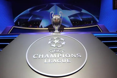 Logo Liga Champions UEFA ditampilkan sebelum pertandingan Liga Champions antara FC RB Salzburg dan Paris Saint-Germain di Salzburg, Austria, pada 10 Desember 2024. (KERSTIN JOENSSON/AFP)