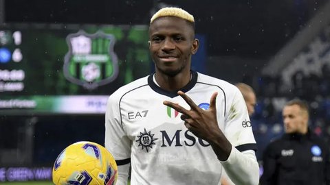 Victor Osimhen saat ini memperkuat Galatasaray. (JOHN THYS / AFP)