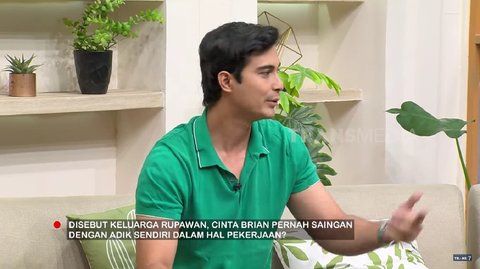 Menariknya lagi, Cinta Brian tidak hanya bertemu dengan Gempi tapi juga dengan mantan suami Gisel, Gading Marten. "Halo Bro gitu," kata Brian sambil tertawa kecil mengenang pertemuan tersebut.