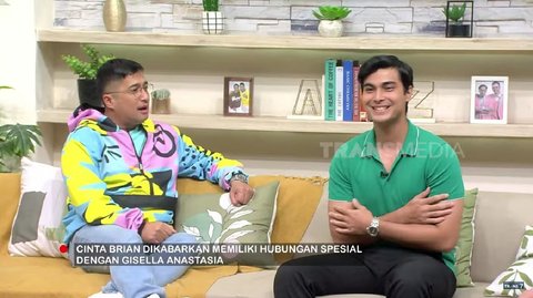 Di mata Cinta Brian, Gisel adalah sosok yang sabar. "Dia wanita yang penyabar. Terus dia ngerti cara nge-treat dan ngatur ego," ucapnya dengan nada malu-malu.