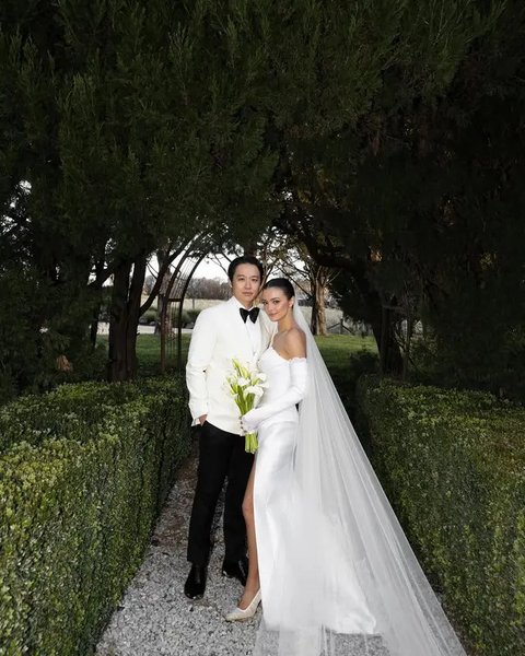 Momen pernikahan Amanda Rawles dan Adriel Susanteo di Australia. (sumber: Instagram/amandarawles)
