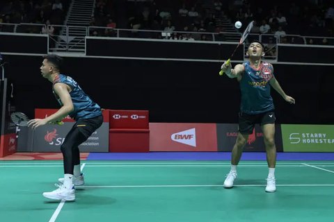 Ganda campuran Indonesia Jafar Hidayatullah/Felisha Alberta Nathaniel Pasaribu lolos ke perempat final Singapore Open 2025. Jafar/Felisha menang atas wakil Thialand Pakkapon Teeraratsakul/