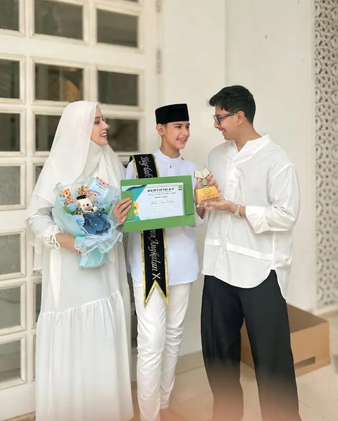 Momen King Faaz wisuda Al-Qur'an Juz 28. (sumber: Instagram/fairuzarafiq)