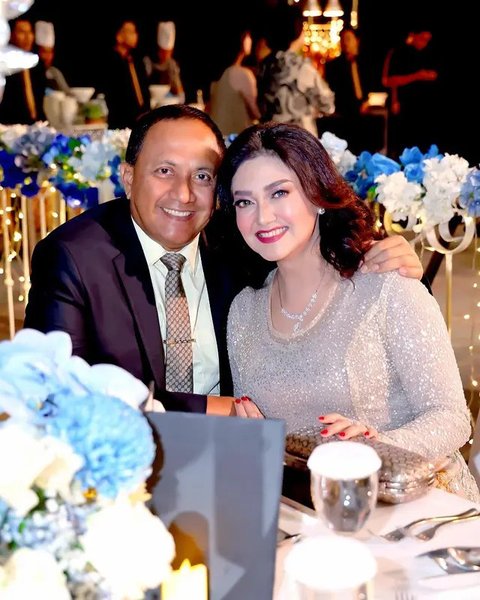 Inspirasi Gaya Bella Saphira saat Pakai Rok