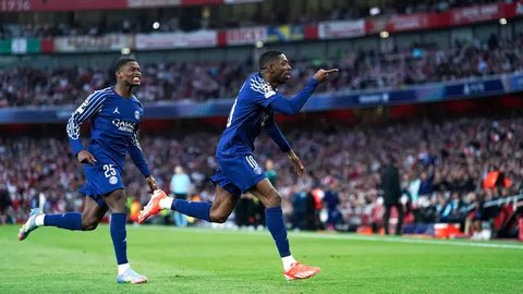 Selebrasi striker Inter Milan, Lautaro Martinez, setelah mencetak gol ke gawang Bayern Munchen pada leg 1 perempat final Liga Champions 2024/2025 di Allianz Arena, Rabu (9/4/2025) dini hari W