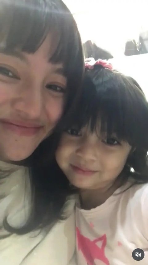 Potret Masa Kecil Sienna yang Selalu Dirayakan Marshanda (Foto: Instagram @marshanda99)