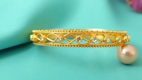 Harga gelang emas hari ini 19 Mei 2025 yang dijual di laman ubslifestyle. (Sumber: ubslifestyle)