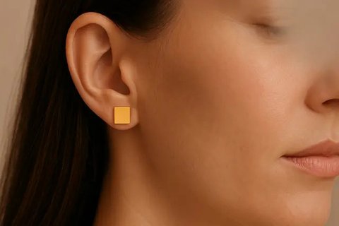 7 Model Anting Emas Tusuk Terbaru 2025, Simpel tapi Elegan untuk Berbagai Gaya (sumber:AI)