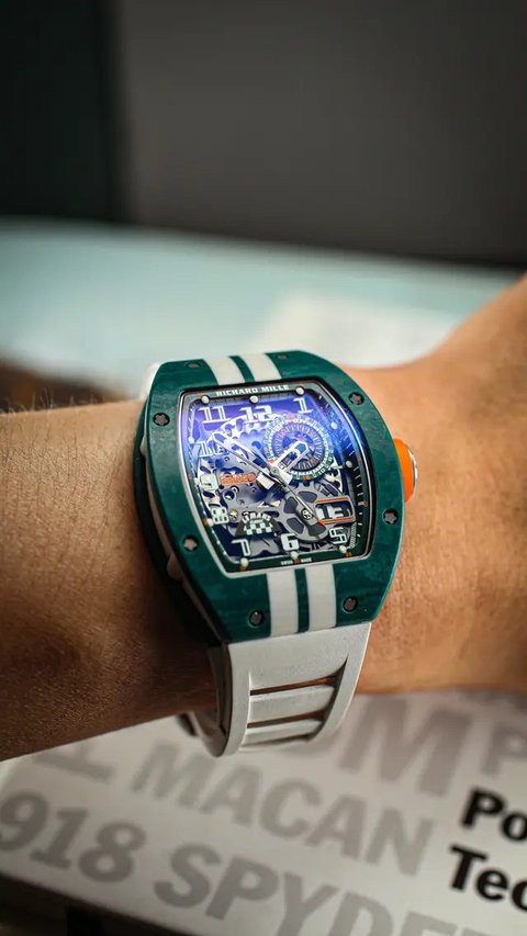 JWX 3.0 menampilkan koleksi jam tangan mewah dari berbagai merek seperti Richard Mille, Patek Philippe, Audemars Piguet, Rolex, Vacheron Constantine, Blvgari, Omega, A.Lange Sohne, Cartier, C