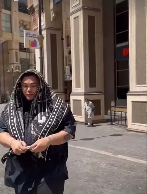 Potret Ivan Gunawan Ibadah Haji 2025 (Sumber: IG/ivan_gunawan)
